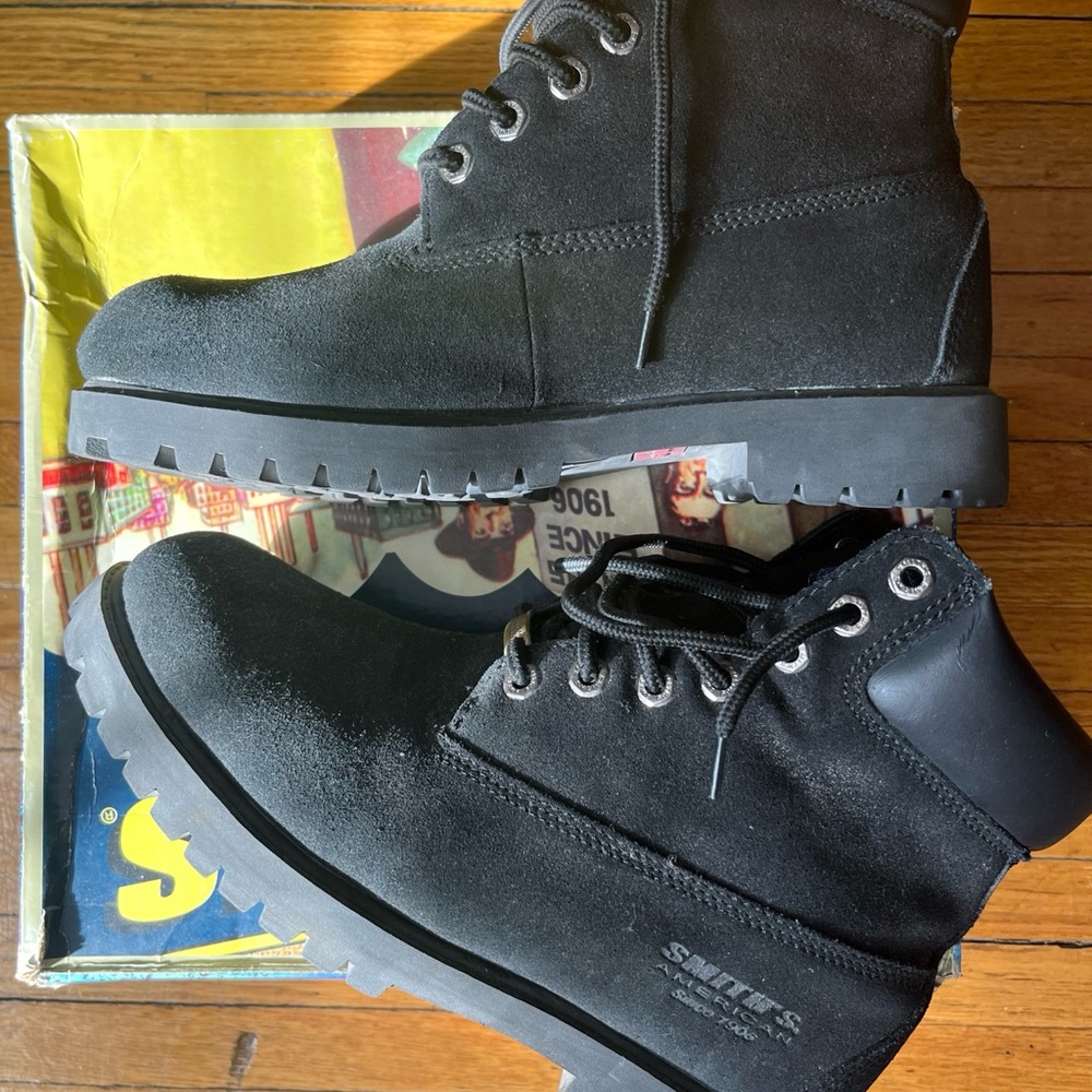 Smith’s American Black Suede Boots